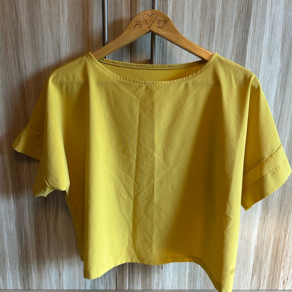 Albion Fit Yellow Short Sleeve Cropped Top - Athleisure